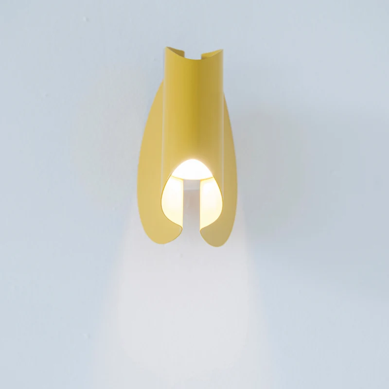 OliveLab Oplà Wall Lamp