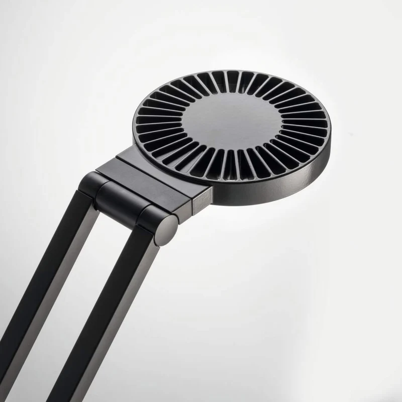 Luctra Table Radial Base Table Lamp