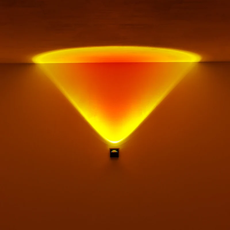 Halo Edition Applique Wall Lamp