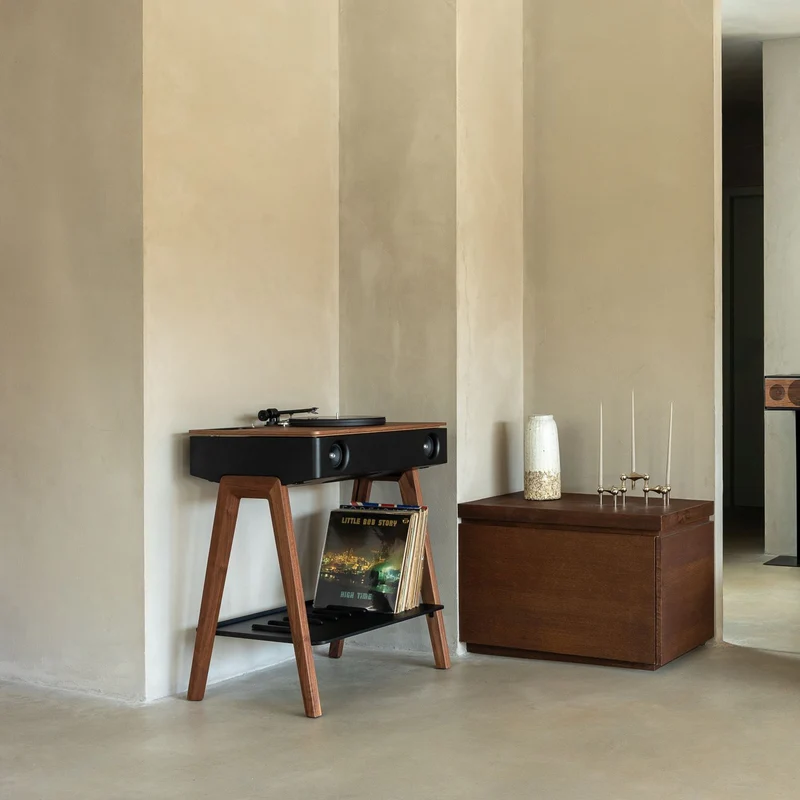 La Boite concept LX Turntable and speaker Connect