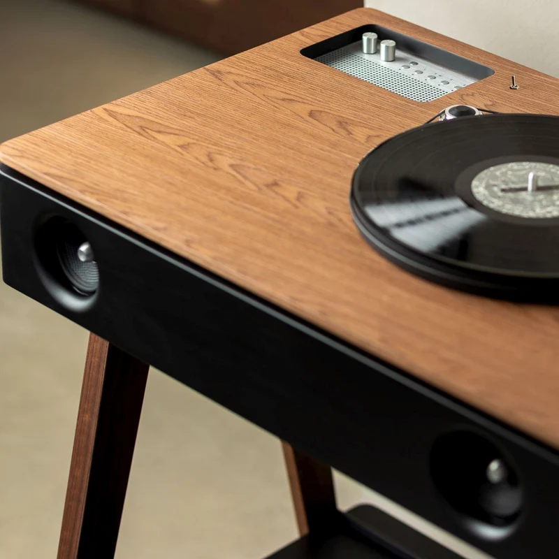La Boite concept LX Turntable and speaker Connect