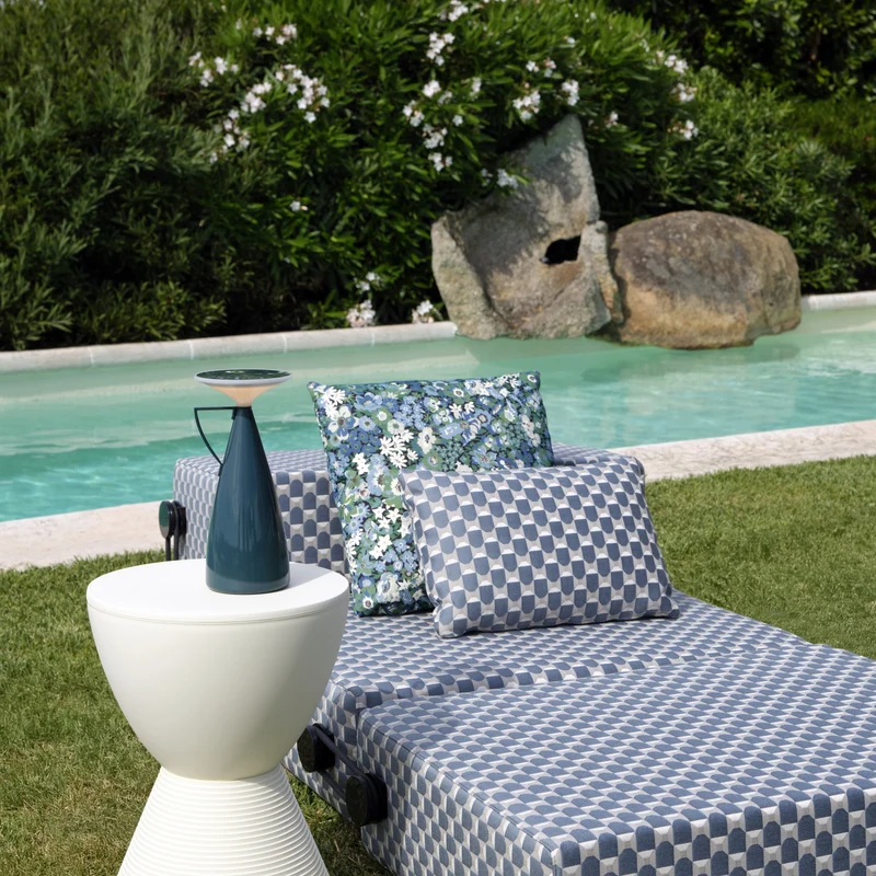 Kartell Camomille Portable Lamp