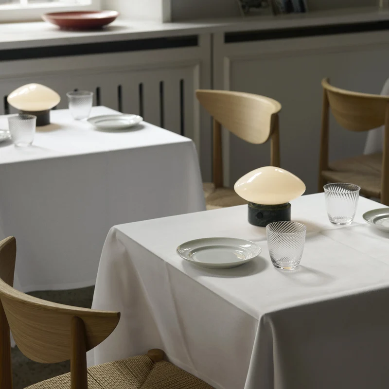 &Tradition Mist AP21 Portable Lamp