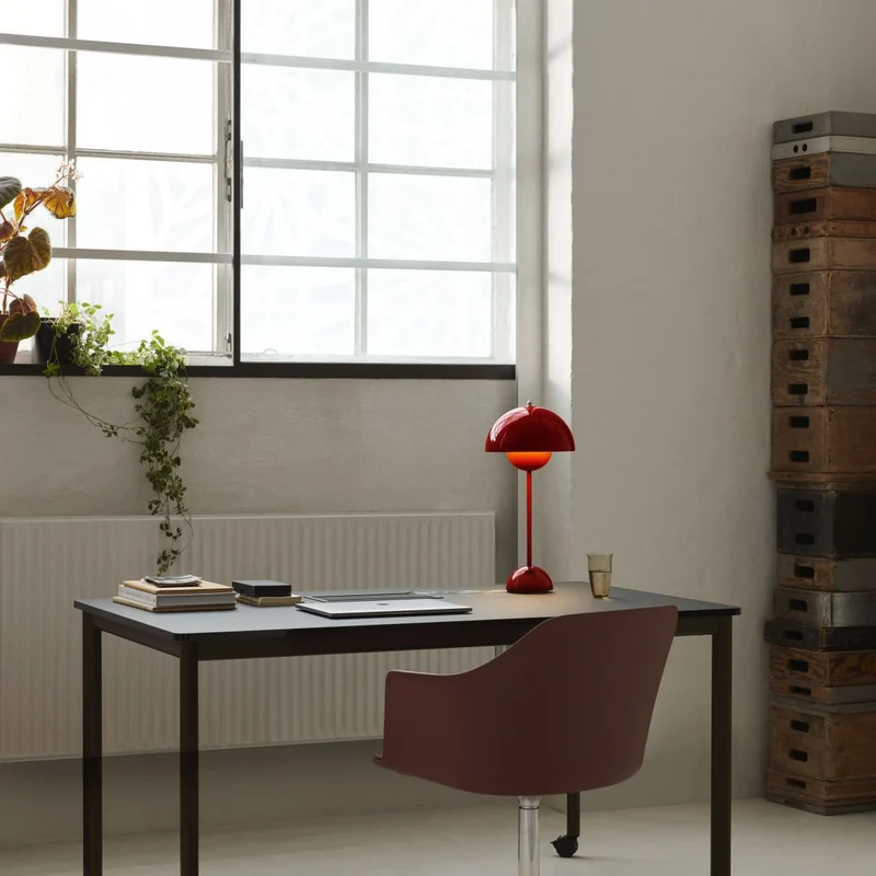&Tradition Flowerpot VP3 Table Lamp