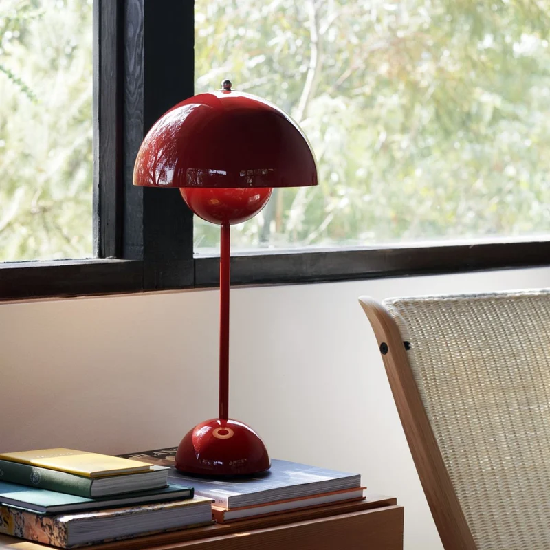 &Tradition Flowerpot VP3 Table Lamp