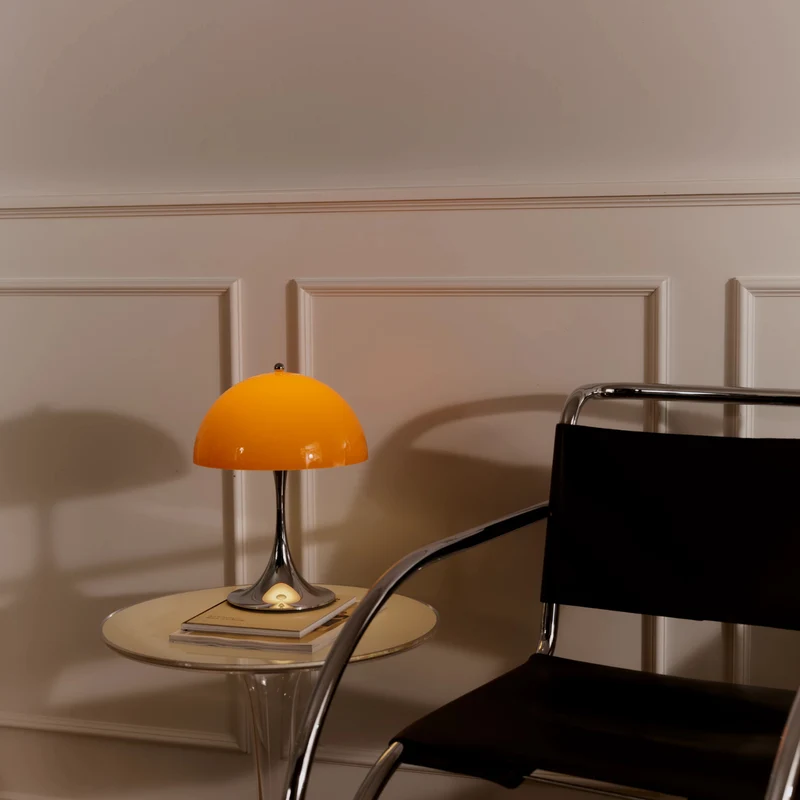 Louis Poulsen Panthella 250 Portable Lamp