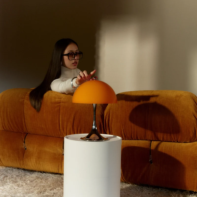 Louis Poulsen Panthella 250 Portable Lamp