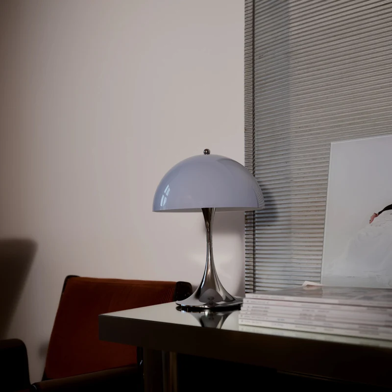 Louis Poulsen Panthella 250 Portable Lamp