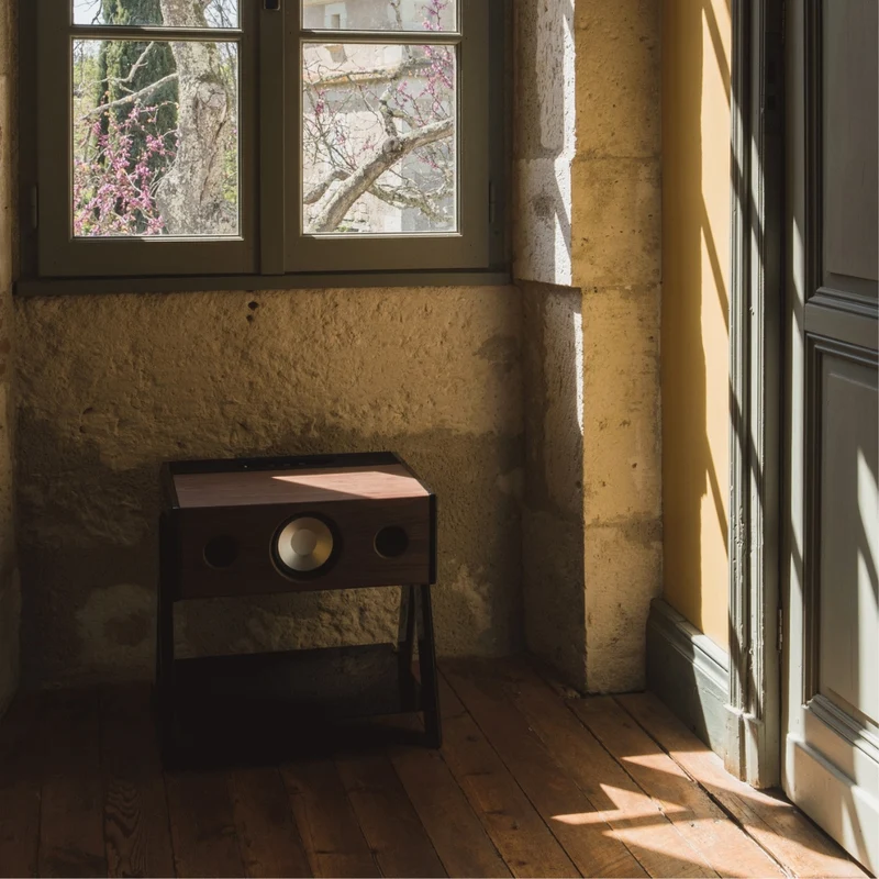 La Boite concept Cube Loudspeaker Side Table