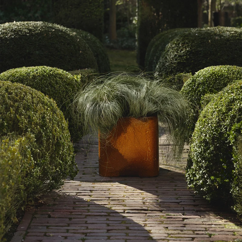 Serax Amber Book Planter 04
