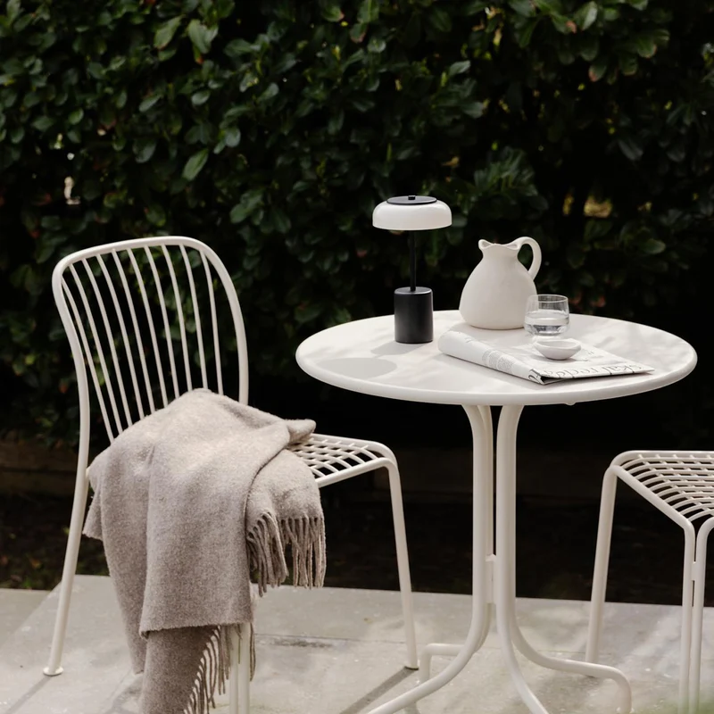 Nuura Blossi Table Mini - Set of 8 with Charging Station