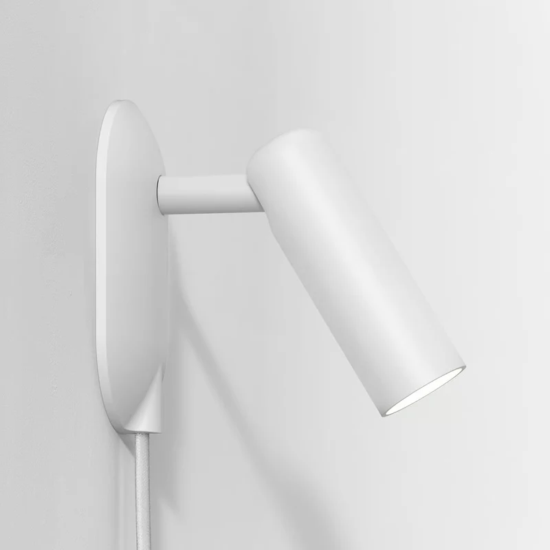 Astro Gio Plug-in Reading Light