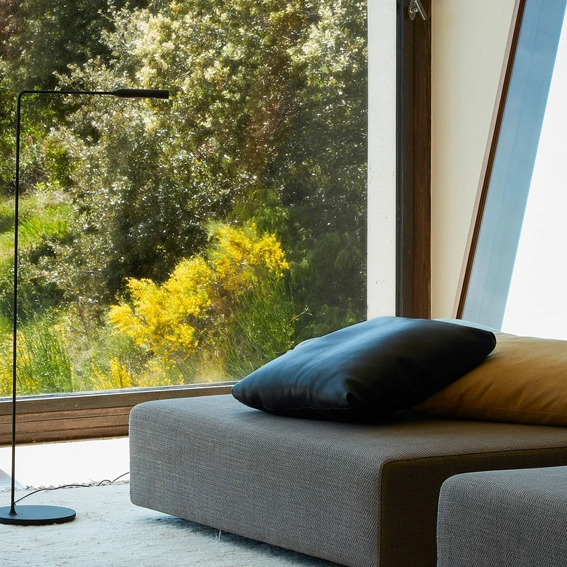 Lumina Flo Lounge Floor Lamp