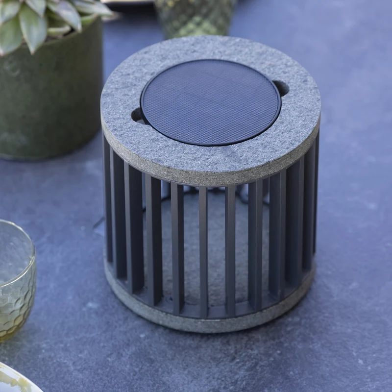 Les Jardins Halo Solar Lamp