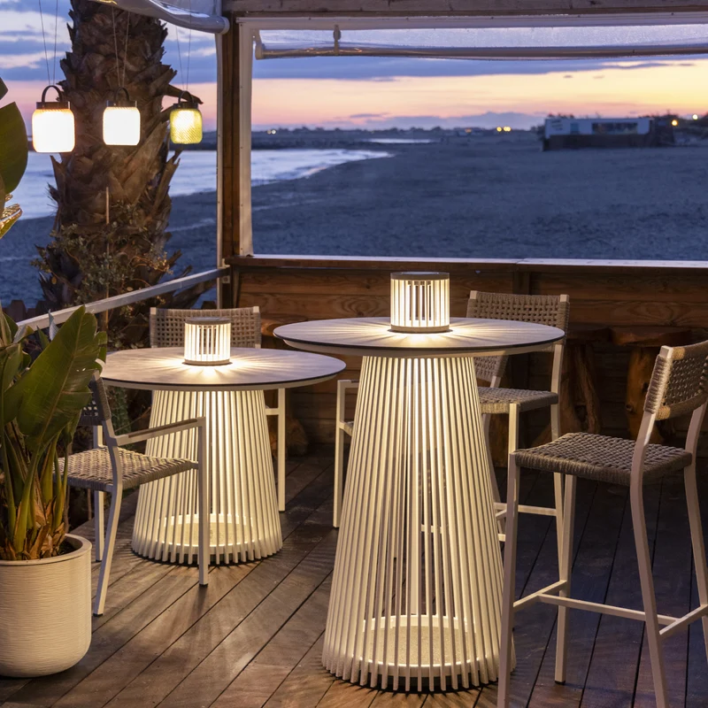 Les Jardins Halo Solar Lamp