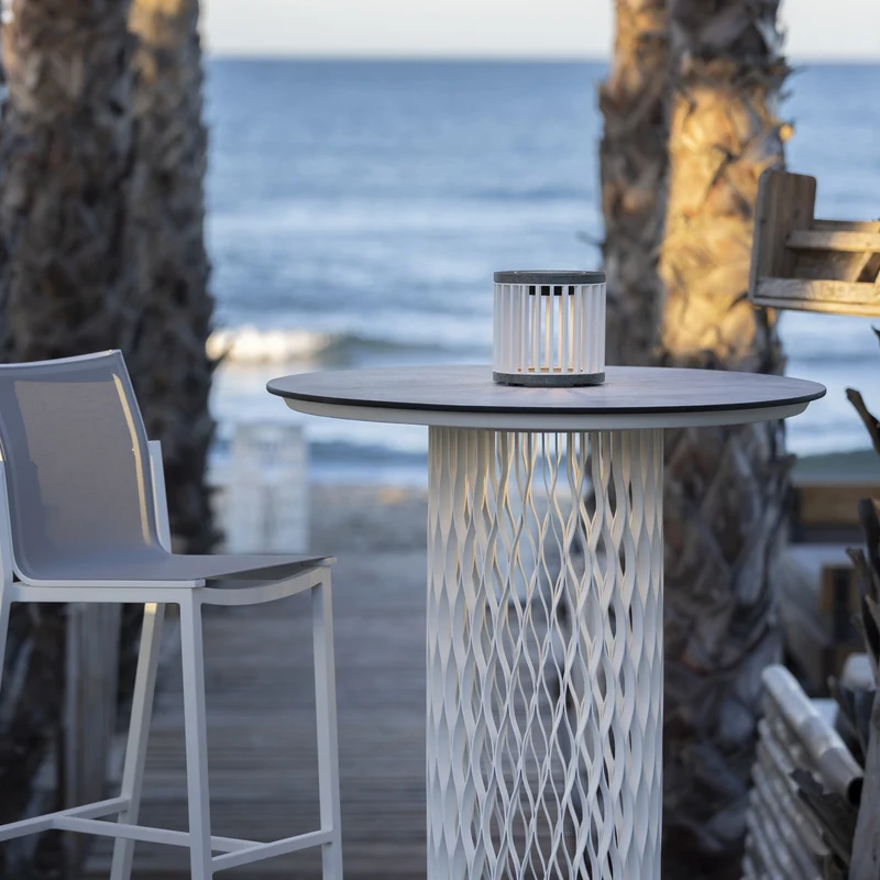 Les Jardins Halo Solar Lamp