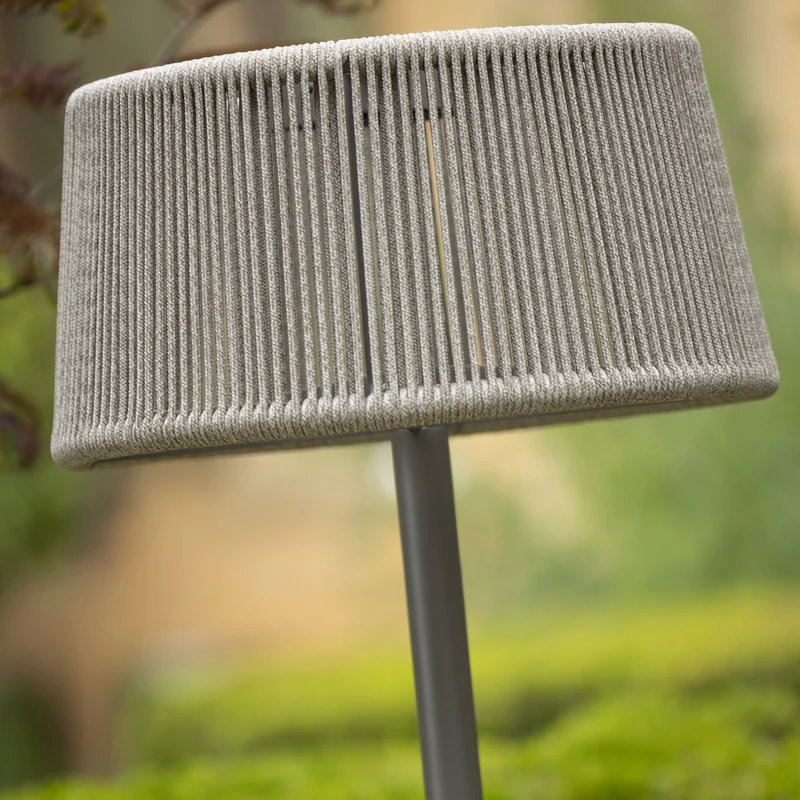 Les Jardins Rop&Strip Solar Floor Lamp with adjustable Stem