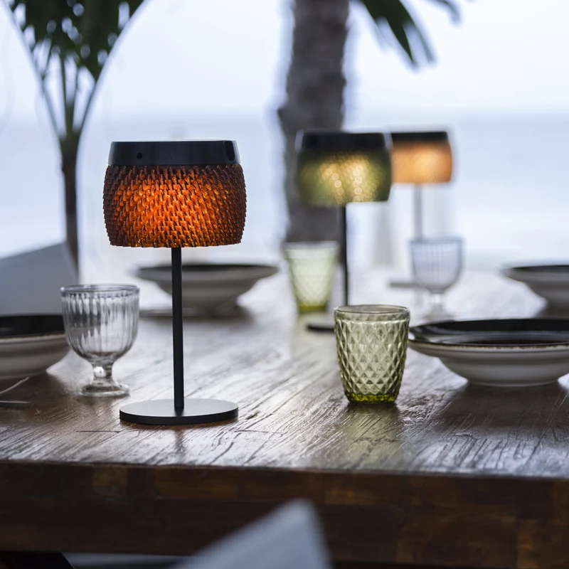 Les Jardins Lolie Solar Table Lamp