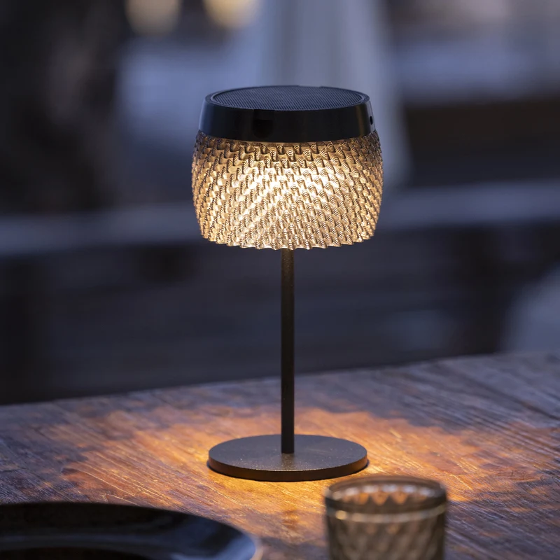 Les Jardins Lolie Solar Table Lamp