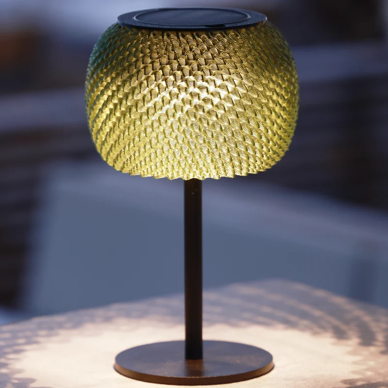 Les Jardins Lolie Solar Table Lamp