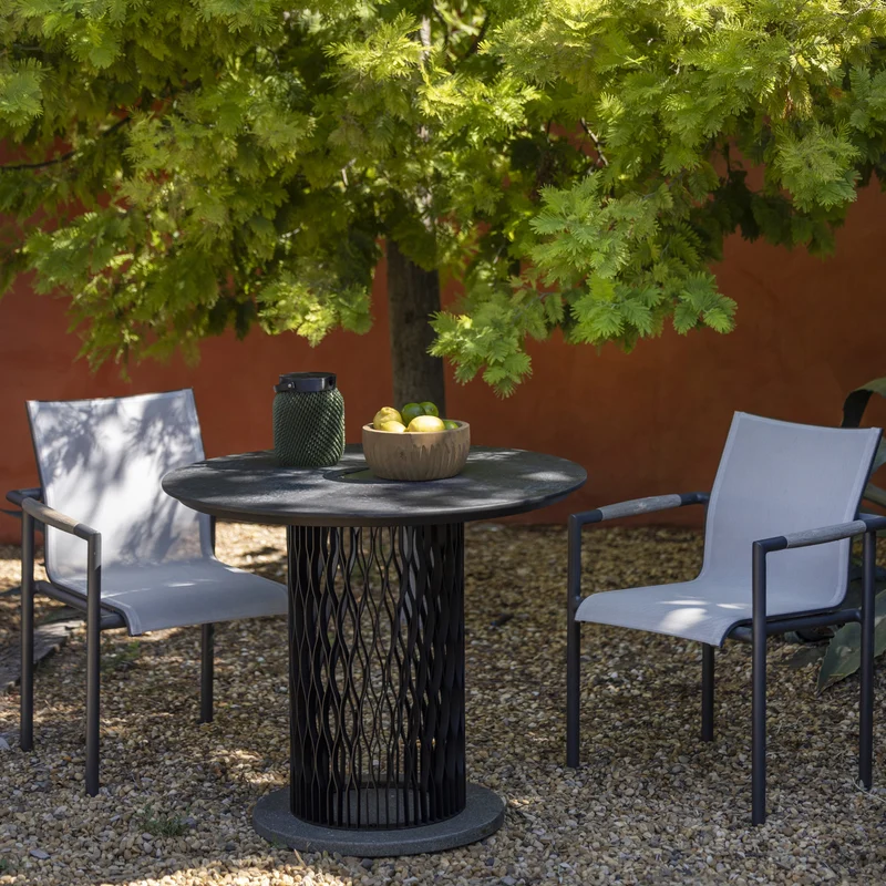 Les Jardins Lolie Solar Table Lamp