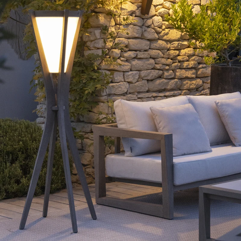 Les Jardins Selva Solar Floor Lamp