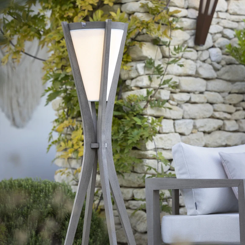 Les Jardins Selva Solar Floor Lamp