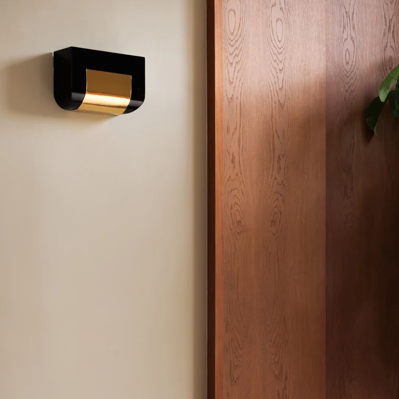 Red Edition Chicago Wall Lamp
