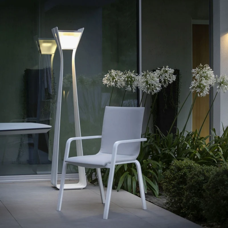 Les Jardins Osmoz Solar Floor Lamp