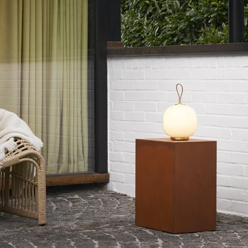 Louis Poulsen VL 45 Radiohus Portable Lamp