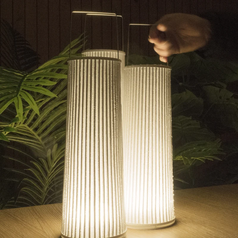 A-emotional light Hipatia Portable Lamp