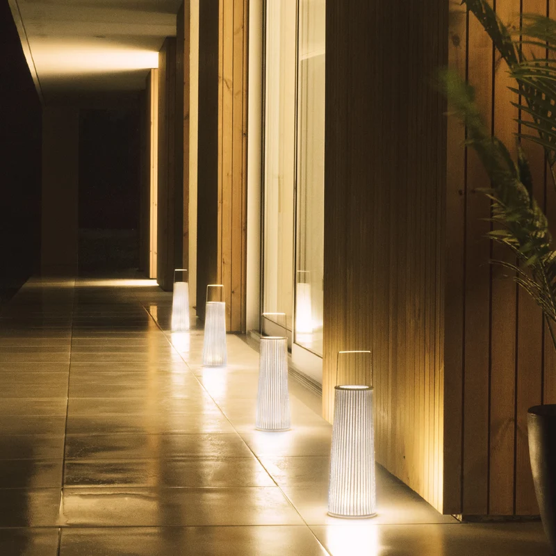 A-emotional light Hipatia Portable Lamp