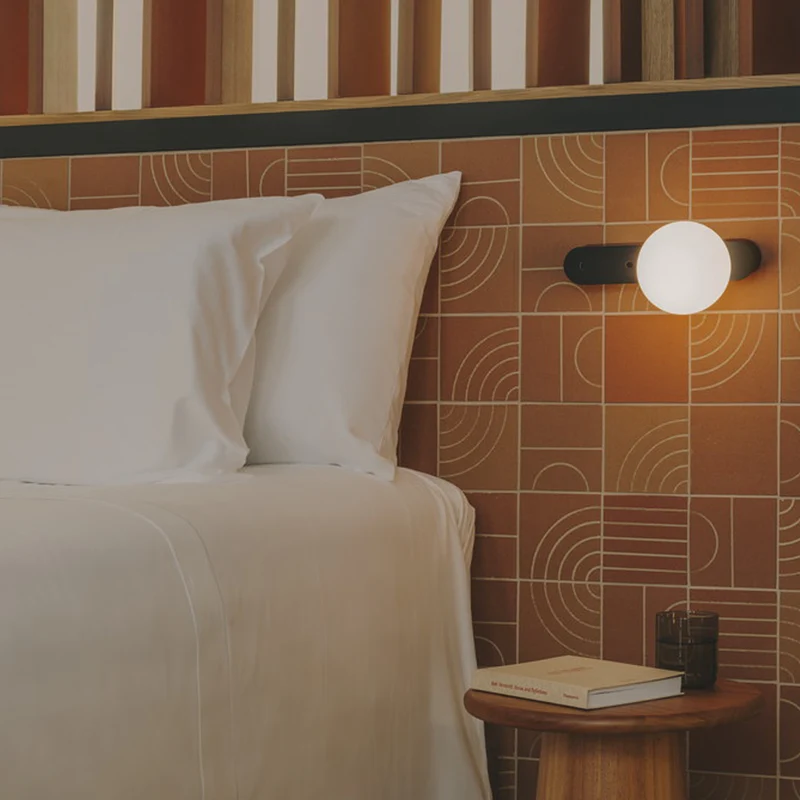 LedsC4 Perlina Wall Lamp