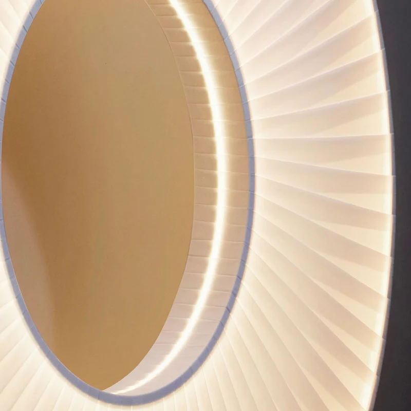 10 HEURES 10 Iris Wall Lamp