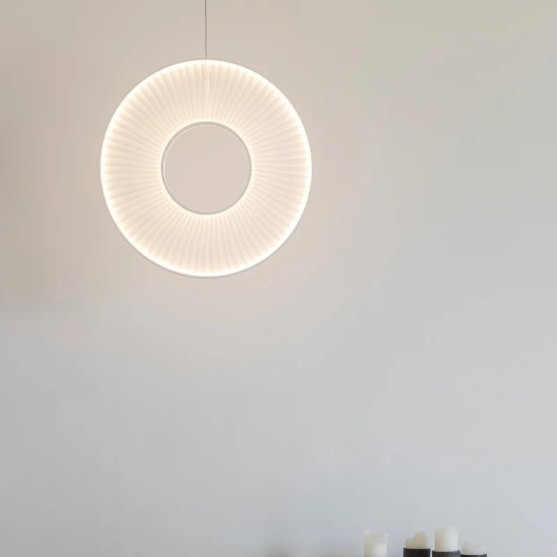 10 HEURES 10 Iris Vertical Pendant Lamp