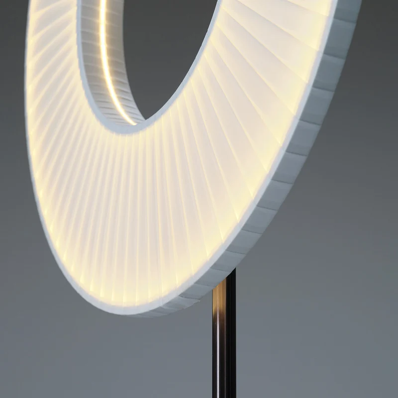 10 HEURES 10 Iris Totem Floor Lamp