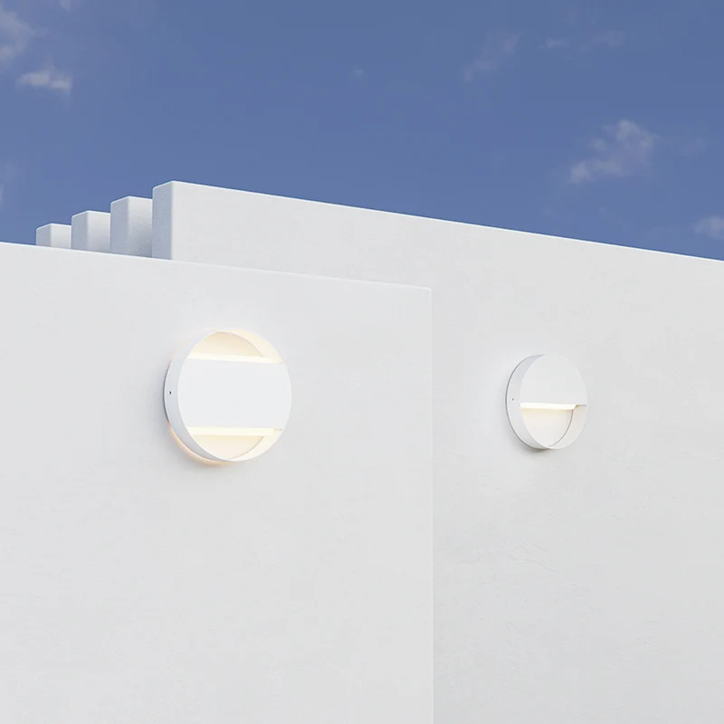 Beneito Faure Clos Switch Outdoor Light