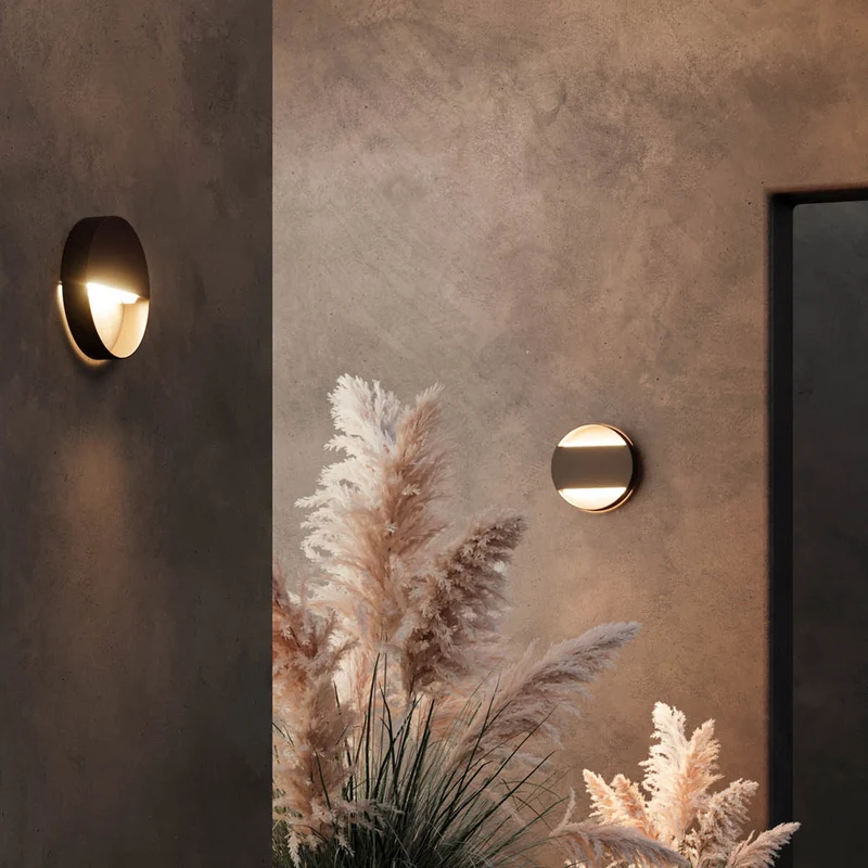 Beneito Faure Clos Switch Outdoor Light