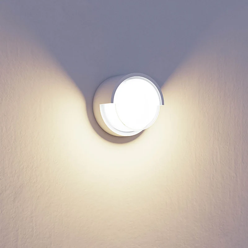 Beneito Faure Blis Outdoor Wall Lamp