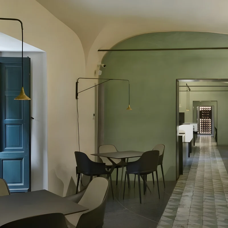 Artemide Unterlinden Wall Lamp