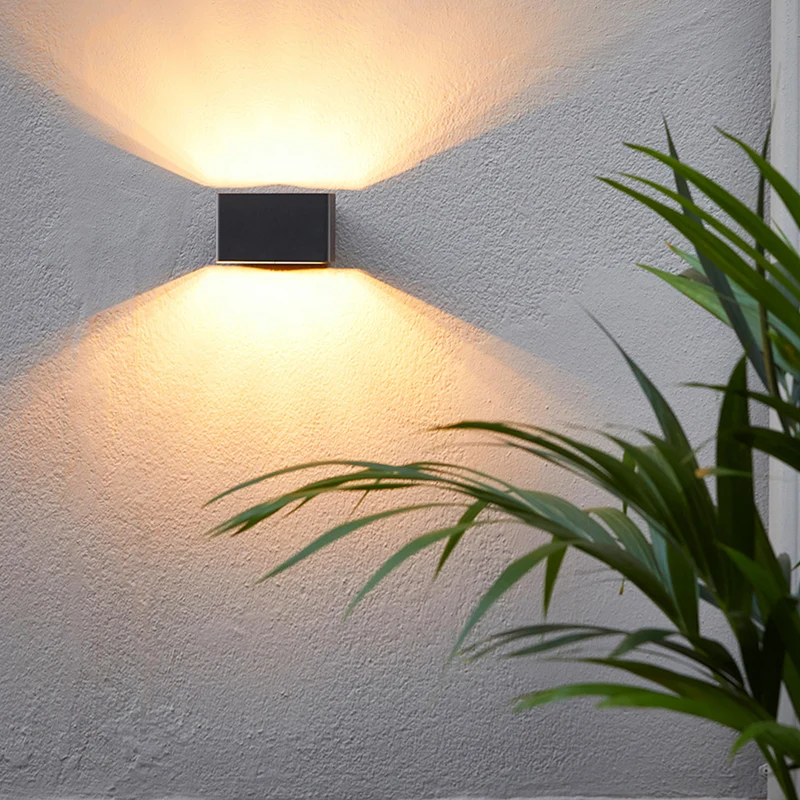 Estiluz Frame Outdoor Wall Lamp