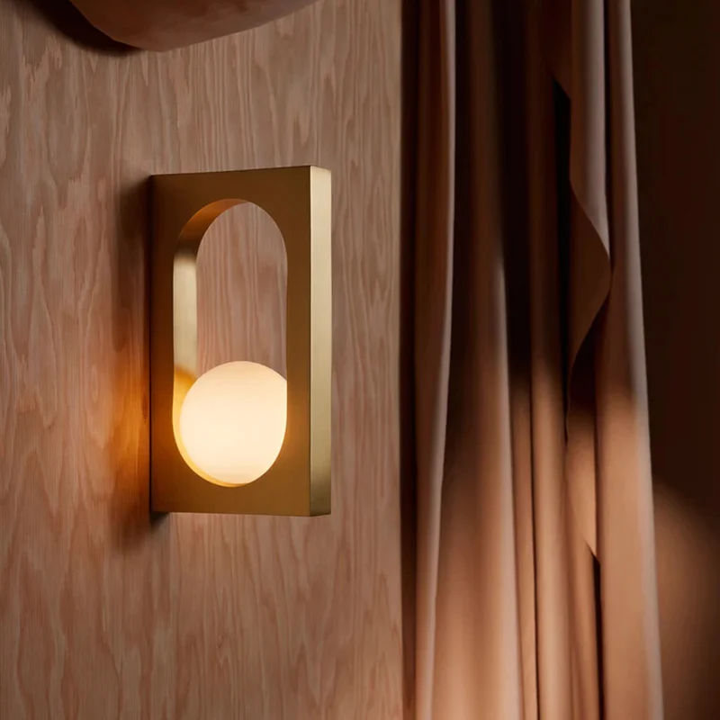 Lee Broom Mythos Wall Lamp