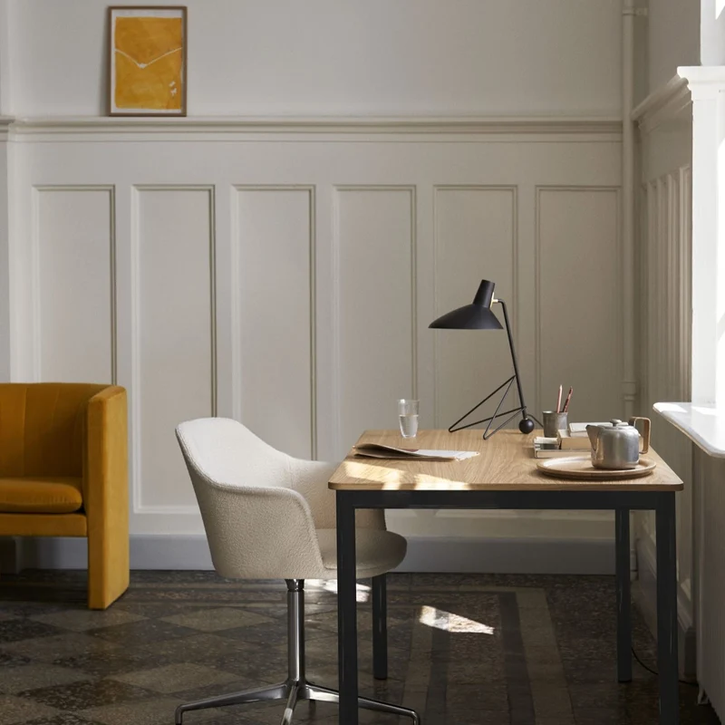 &Tradition Tripod HM9 Table Lamp