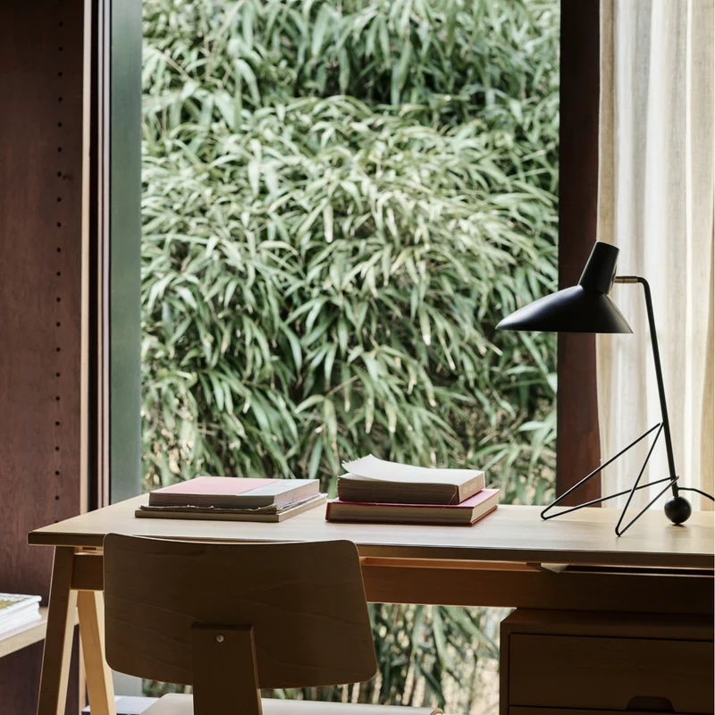 &Tradition Tripod HM9 Table Lamp