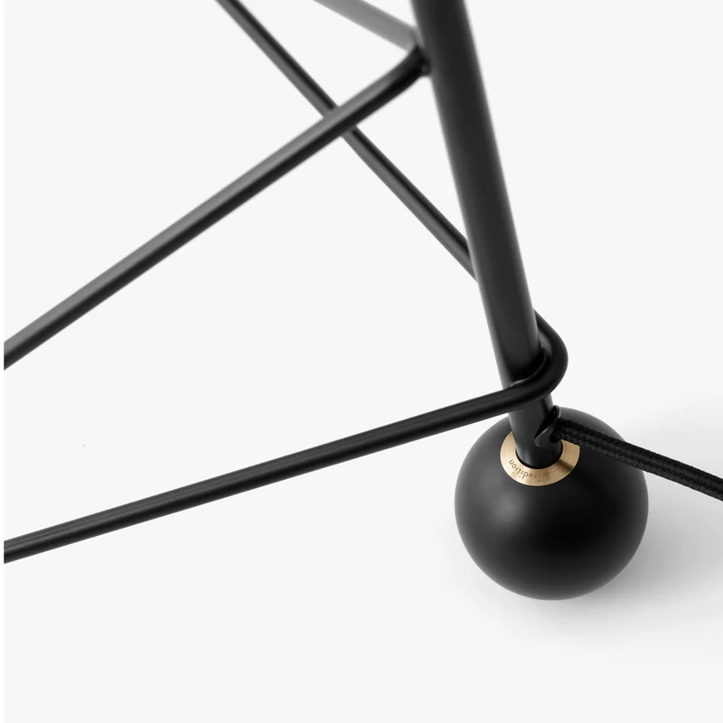 &Tradition Tripod HM9 Table Lamp