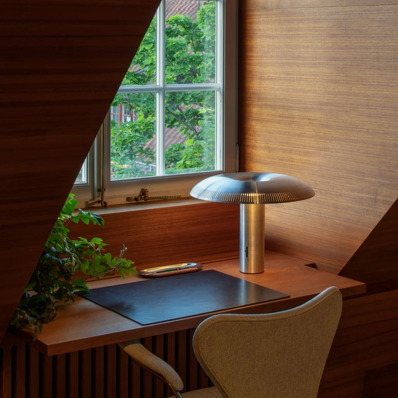 Wastberg W203 Illumina Table Lamp