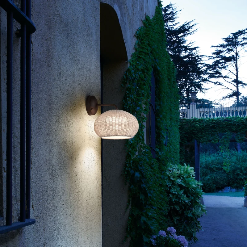 Bover Garota Outdoor Wall Lamp