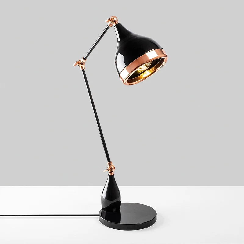 Lampe A Pied Design