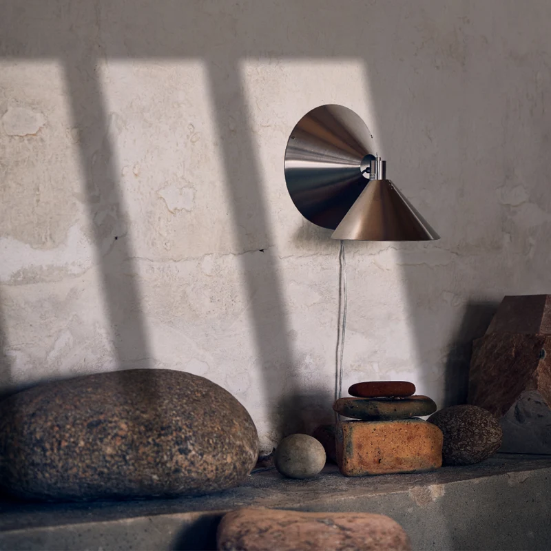 Frandsen Peel Wall Lamp