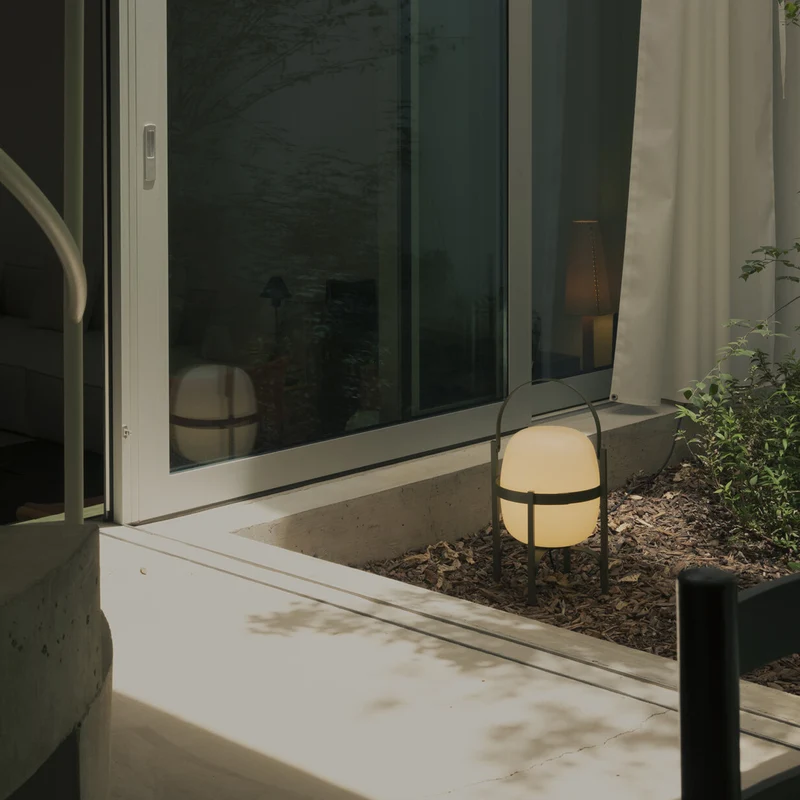 Santa & Cole Cesta Exterior Outdoor Table Lamp